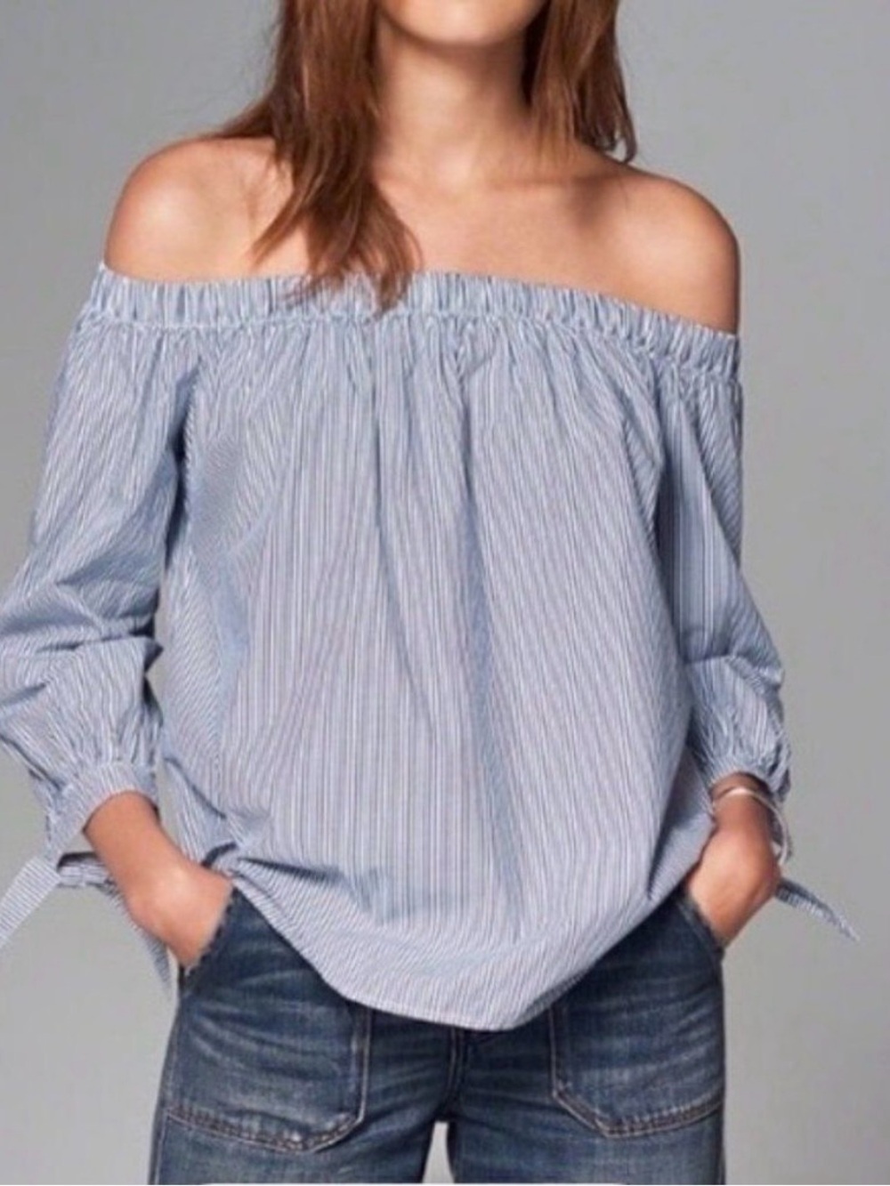 Abercrombie and Fitch off shoulder striped 100% cotton top